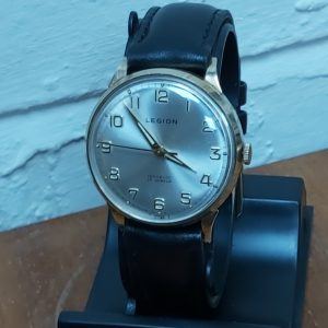 Men's legion 9ct gold watch